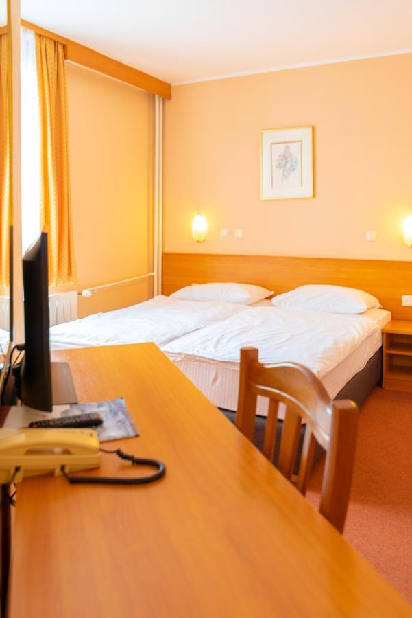 Hotel Park Čakovec Dış mekan fotoğraf