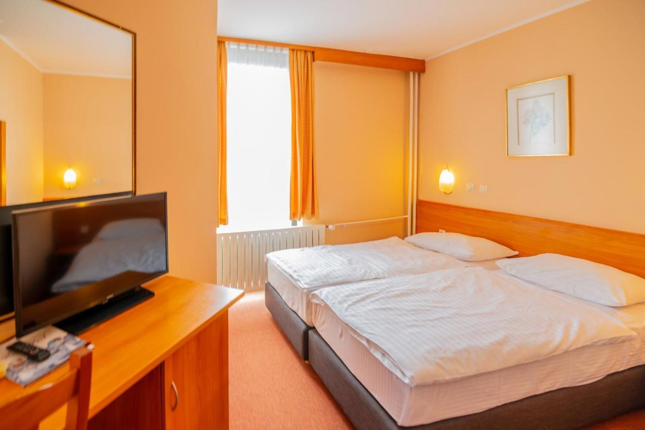 Hotel Park Čakovec Dış mekan fotoğraf