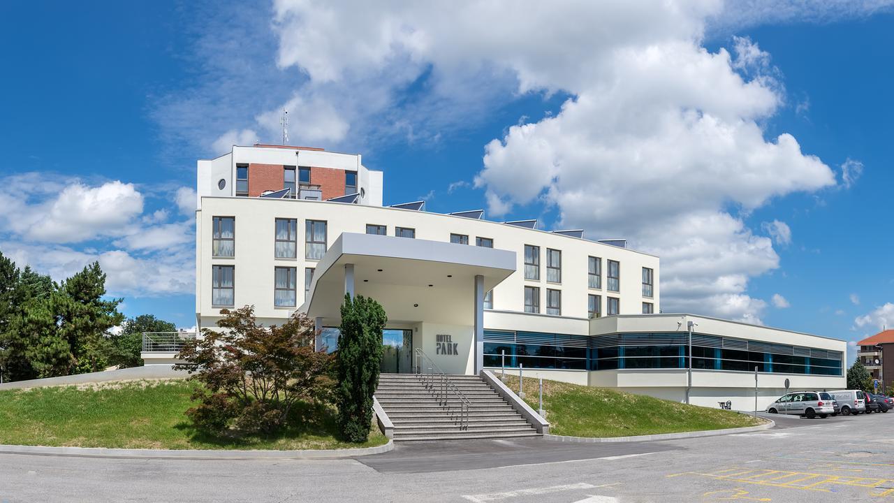 Hotel Park Čakovec Dış mekan fotoğraf